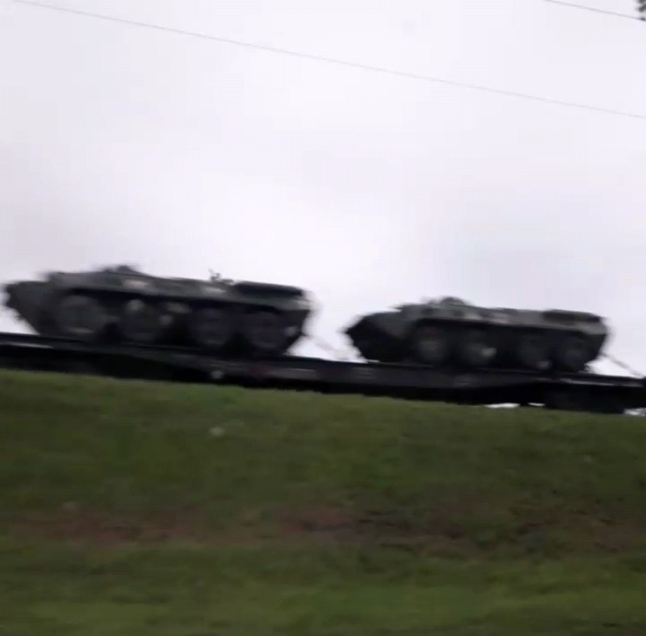 [PILNE] Białoruski MON „ostrzega”, a wojsko zbiera się na granicy z Ukrainą