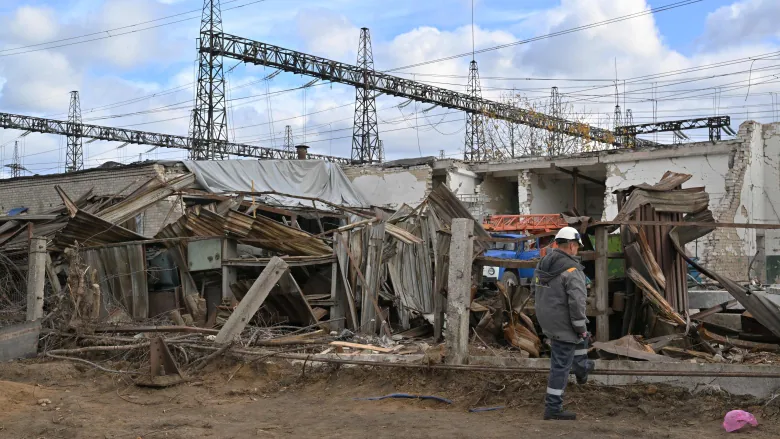 Ataki na infrastrukturę energetyczną Ukrainy – cynizm i wyrachowanie na granicy naruszenia MPHKZ